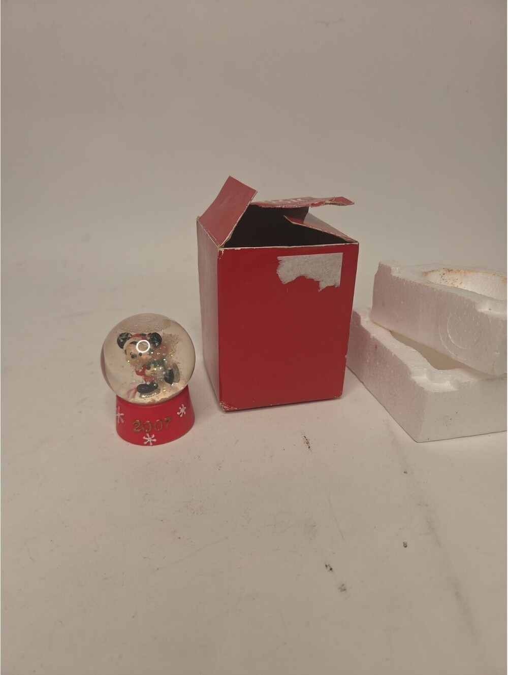 2007 Disney JC Penny Christmas Mickey Mouse Mini Snow Globe, Holiday Snowglobe